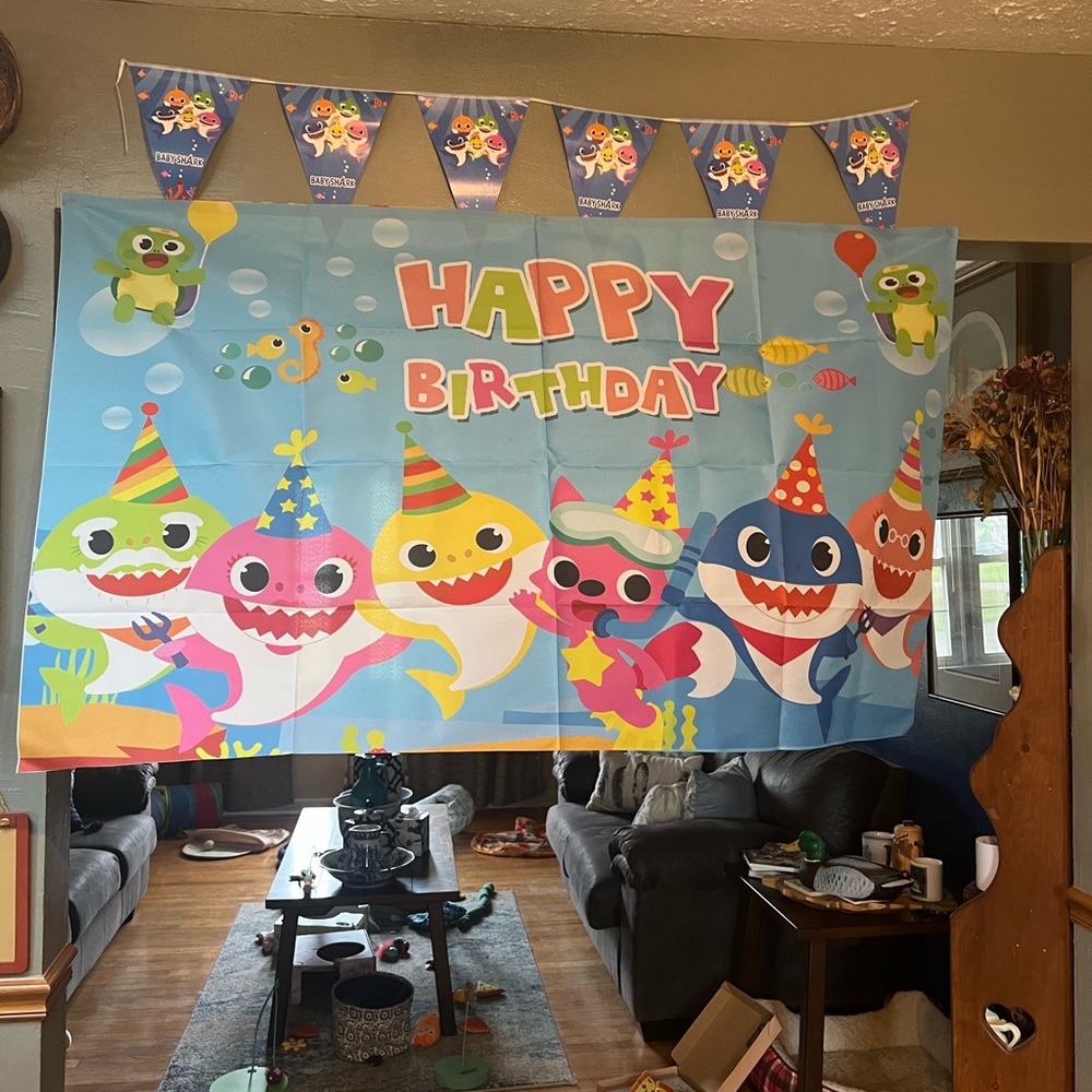 Baby shark party supplies set